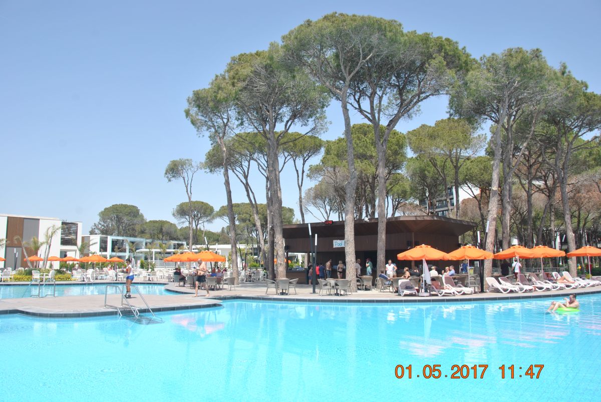 imagini hotel TRENDY LARA